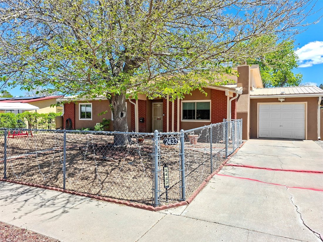 House in Santa Fe, New Mexico, United States 4 - 17799088