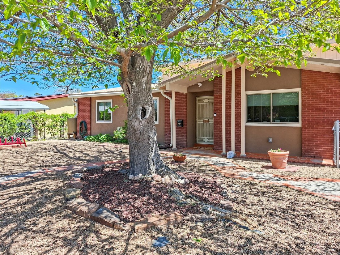 House in Santa Fe, New Mexico, United States 2 - 17799088