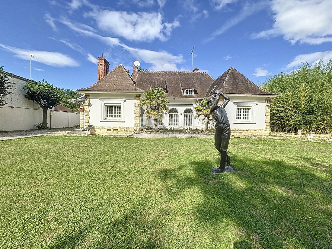 House in Ouest, Lamorlaye, France 2 - 17797046