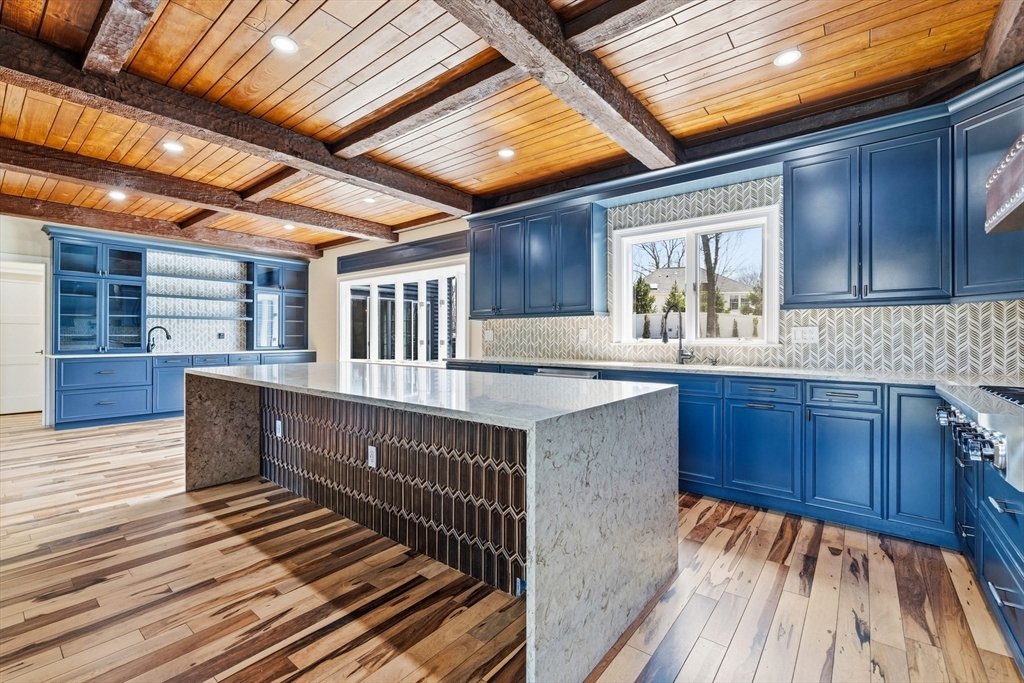 House in Milton, Massachusetts, United States 2 - 17796407