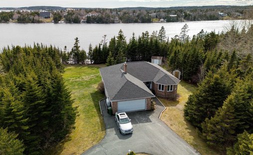 Haus in West Porters Lake, Nova Scotia, Kanada 1
