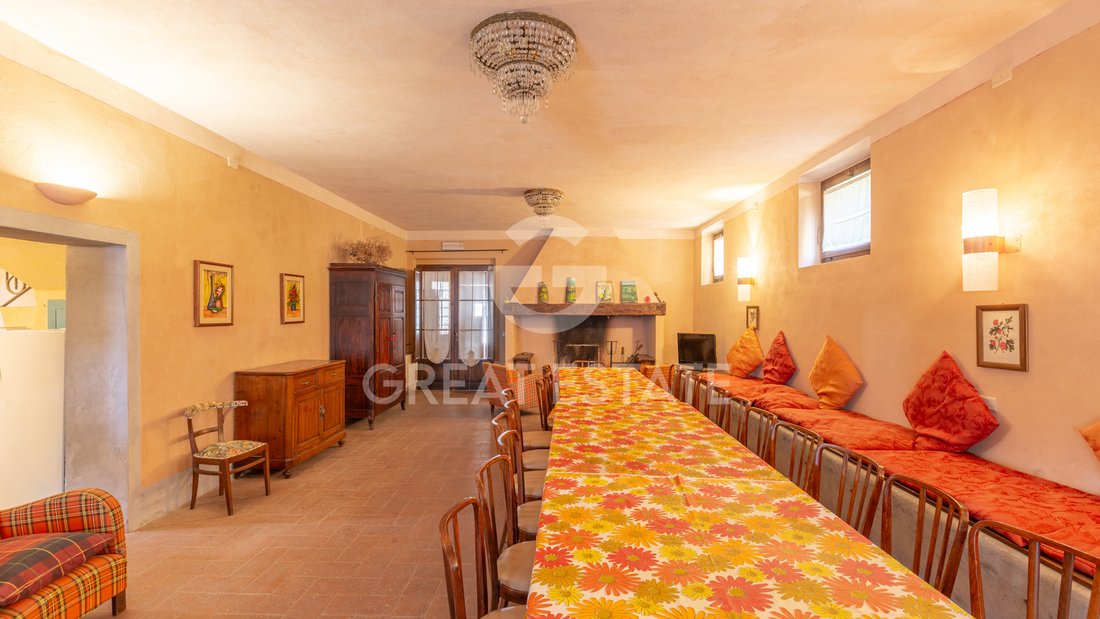 Estate in Sarteano, Tuscany, Italy 2 - 16703538