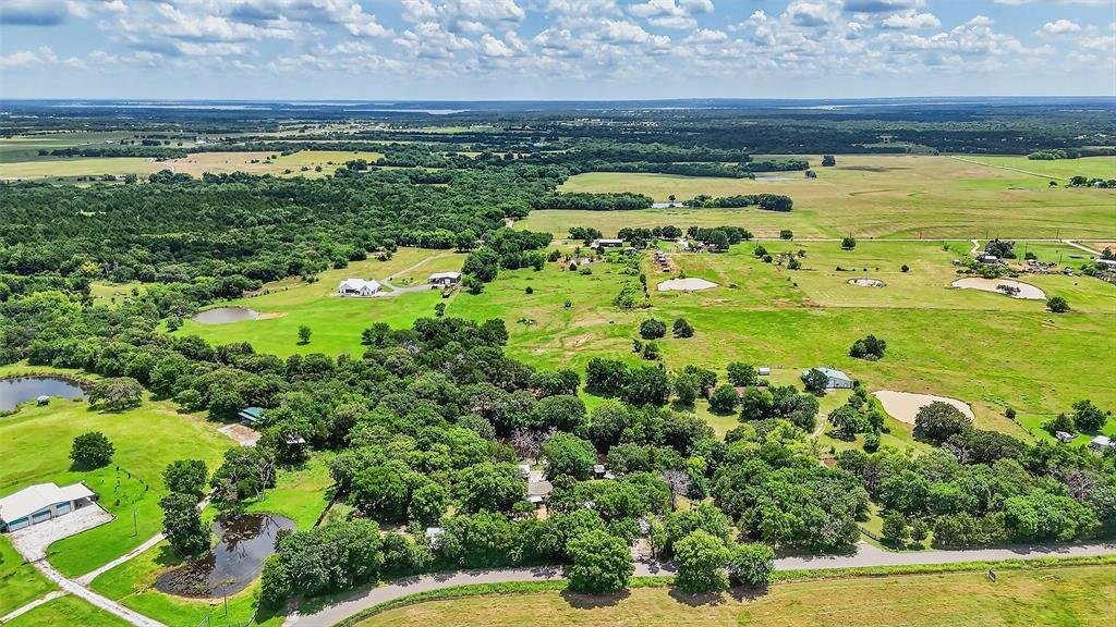 House in Whitesboro, Texas, United States 2 - 17799710