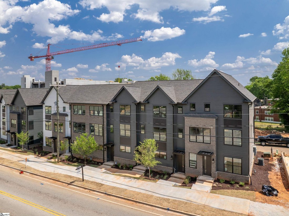 Townhouse in Greenville, South Carolina, United States 2 - 17794481