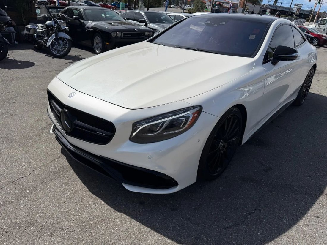 Coupe in Sunland, CA, United States 3 - 17800991