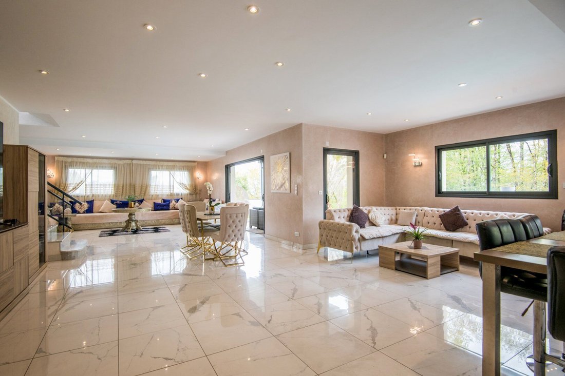 Villa in Ussac, Nouvelle-Aquitaine, France 4 - 17796795