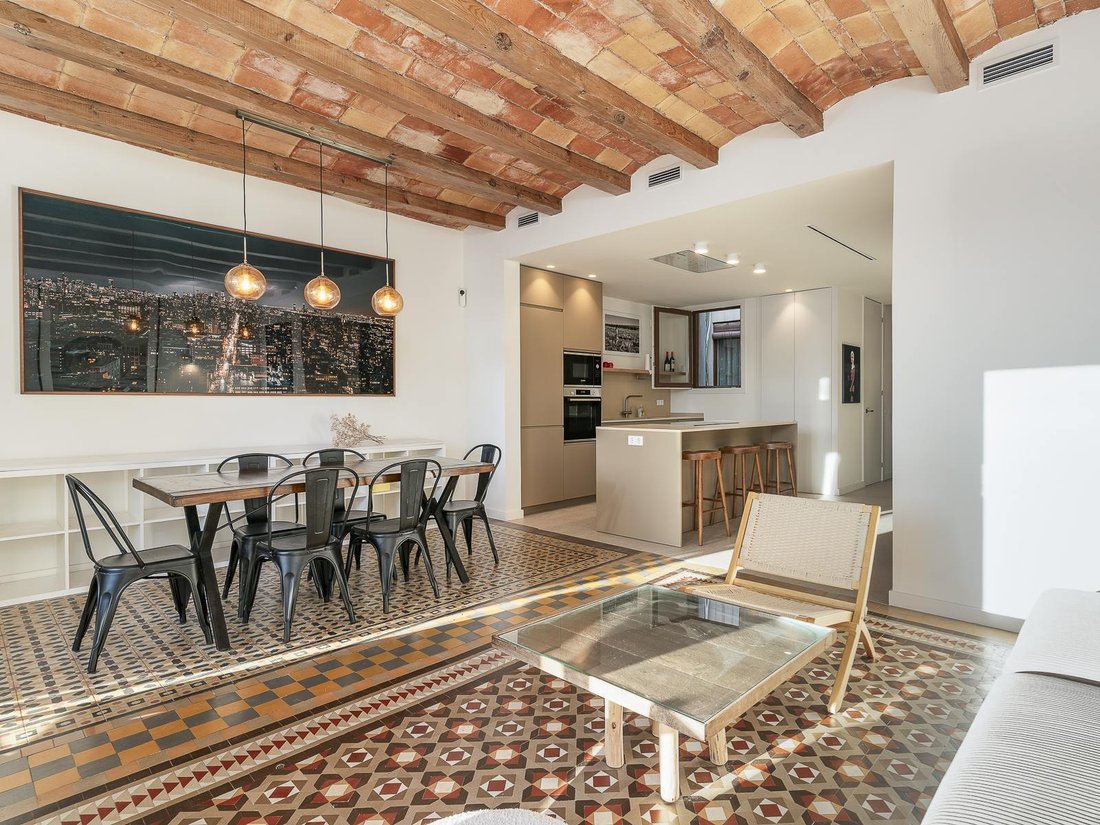 Apartment in Eixample, Barcelona, Spain 4 - 16785270