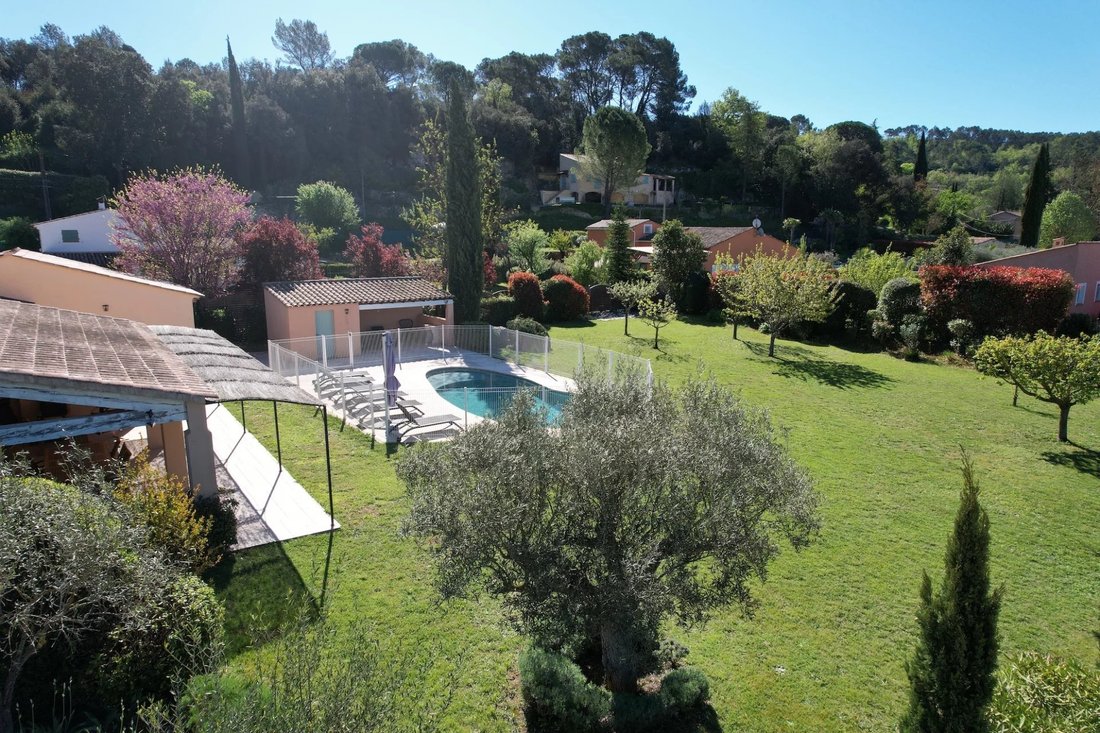 Villa in Carcès, Provence-Alpes-Côte d'Azur, France 3 - 15345512