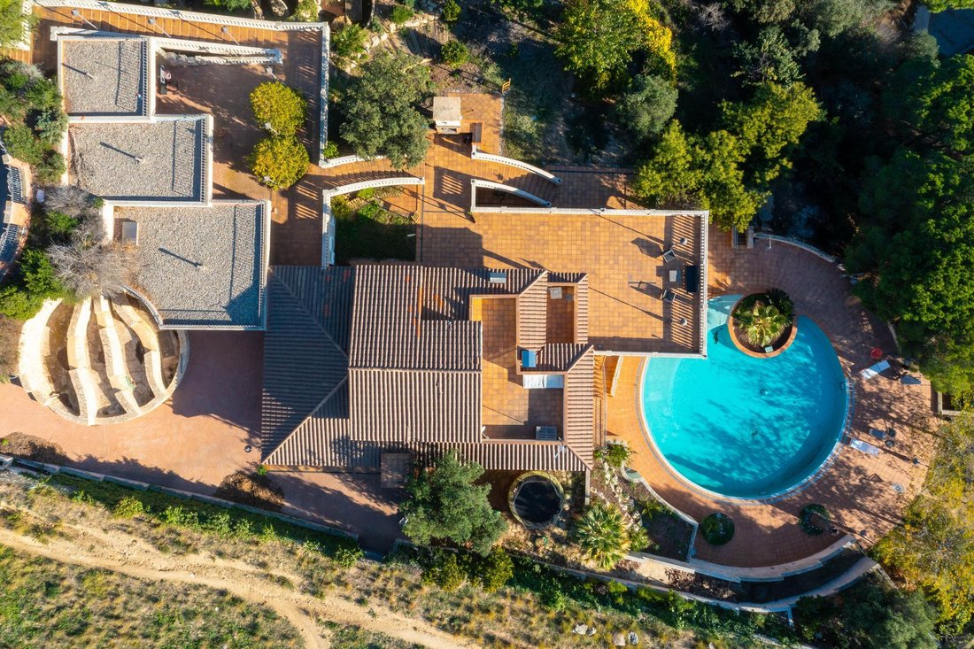 Villa in Alella, Catalonia, Spain 1 - 16989071
