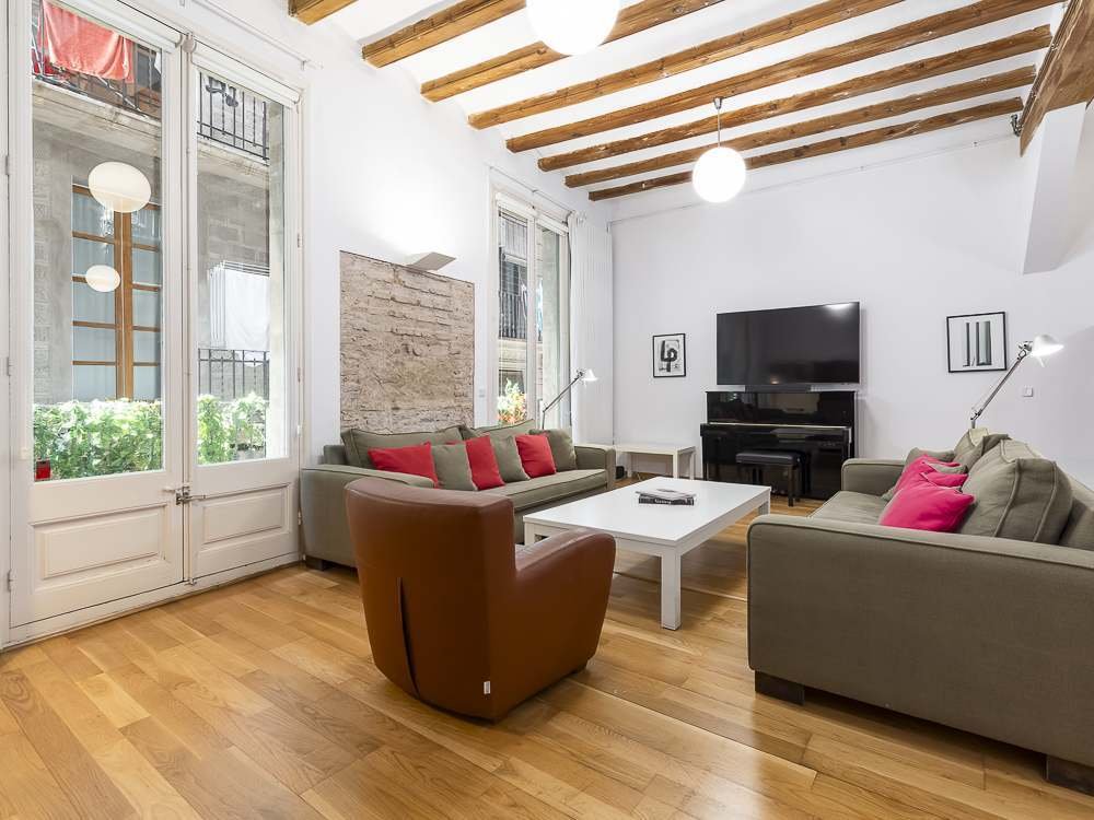 Apartment in Ciutat Vella, Barcelona, Spain 1 - 17648424