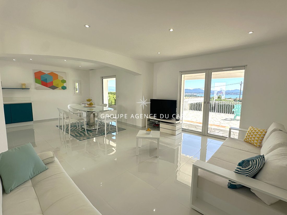 Villa in Frejus, Provence-Alpes-Côte d'Azur, France 4 - 17800314