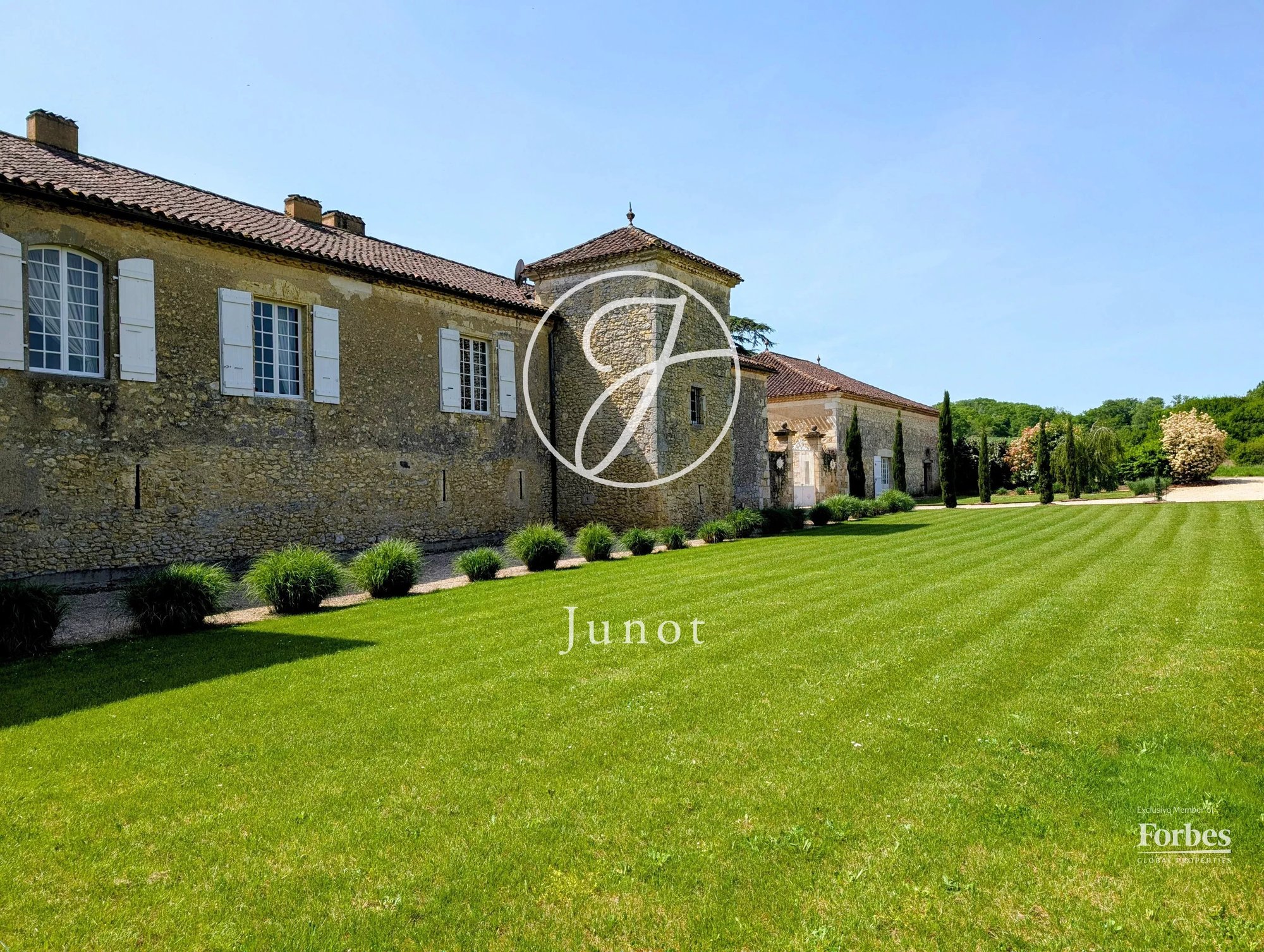 Château Vic Fezensac 503.14 Sqm 9 Rooms
