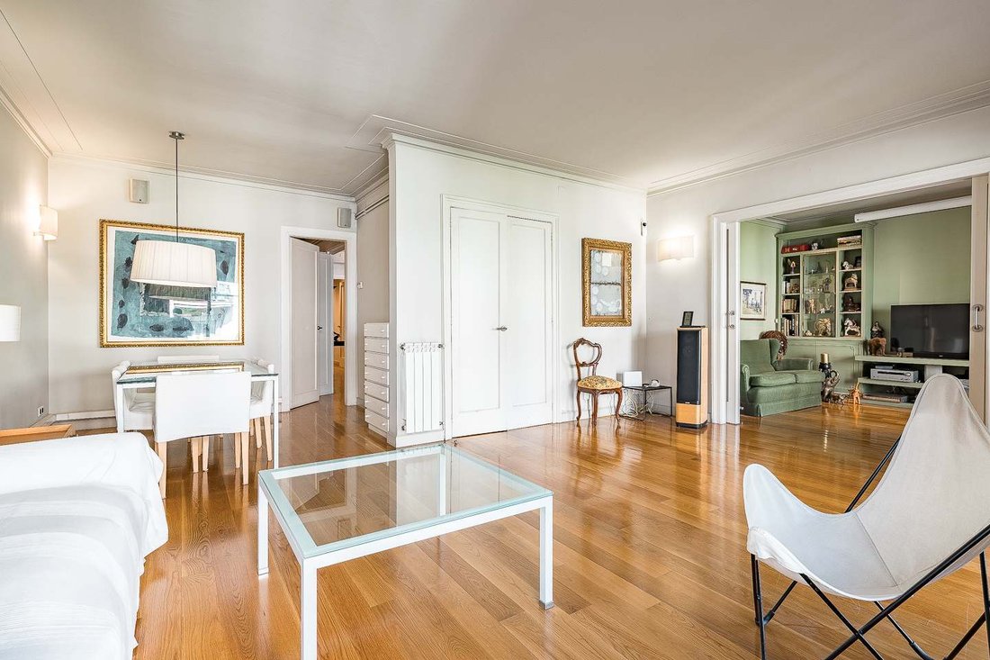 Apartment in Eixample, Barcelona, Spain 4 - 17778948