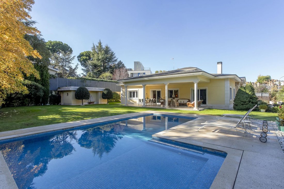 Villa in Hortaleza, Madrid, Spain 1 - 16988700
