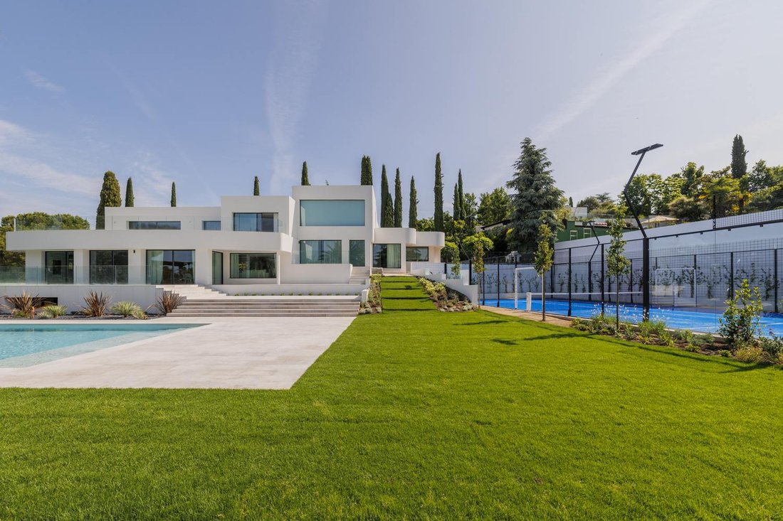 Villa in Boadilla del Monte, Comunidad de Madrid, Spain 3 - 17133397