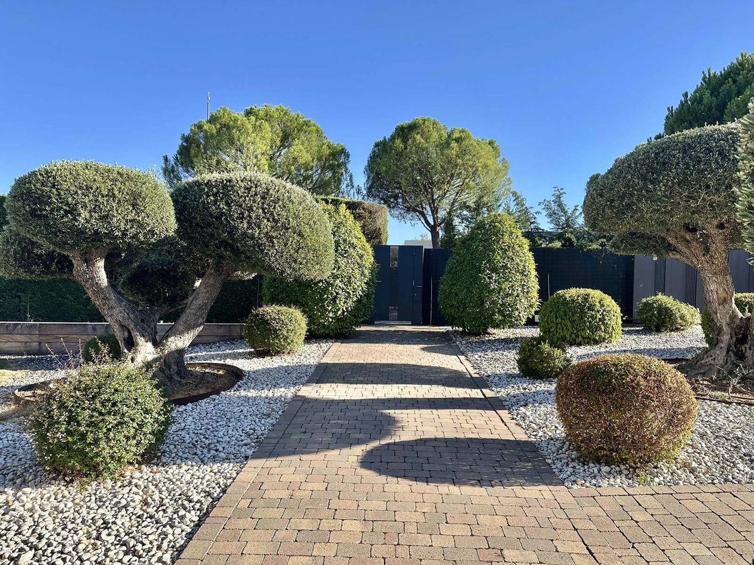Villa in Pozuelo de Alarcon, Comunidad de Madrid, Spain 5 - 17707326