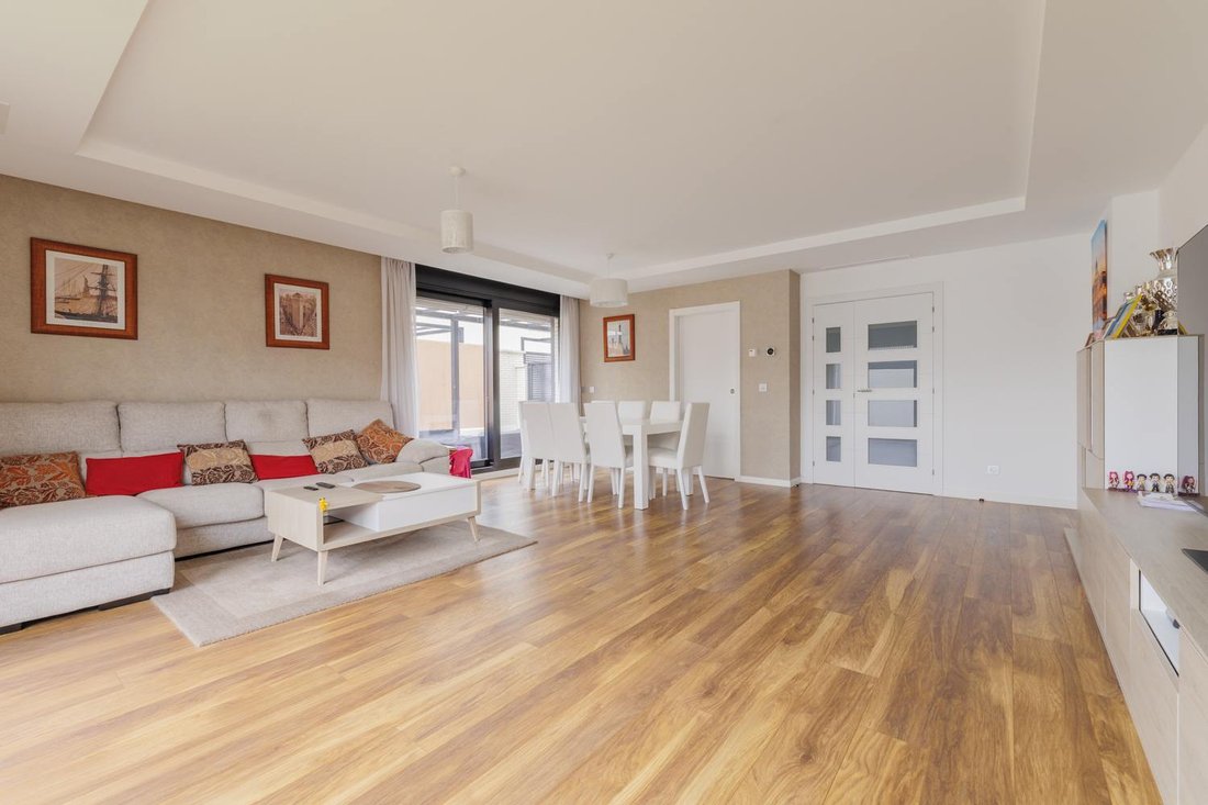 Villa in Boadilla del Monte, Comunidad de Madrid, Spain 3 - 17396443