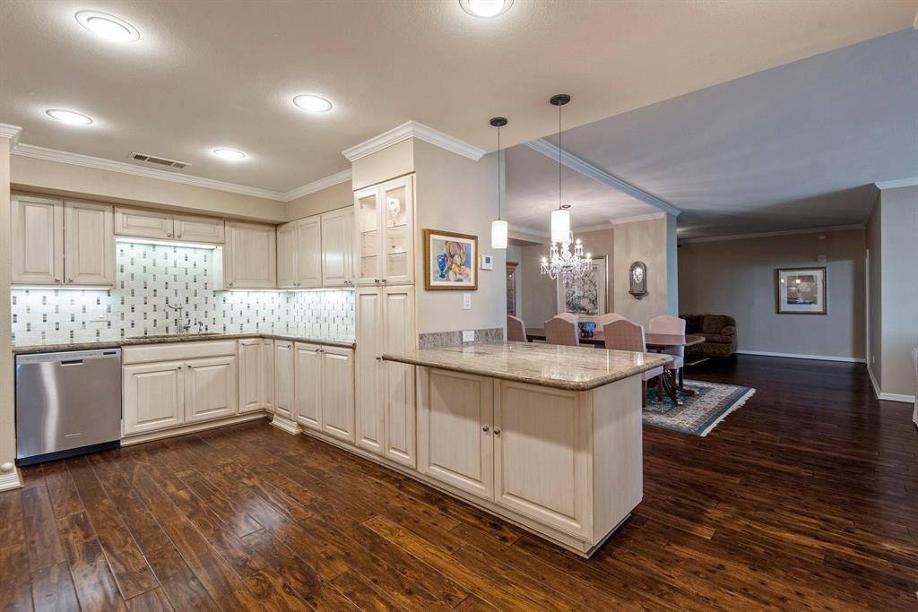 Condo in Dallas, Texas, United States 5 - 17799744
