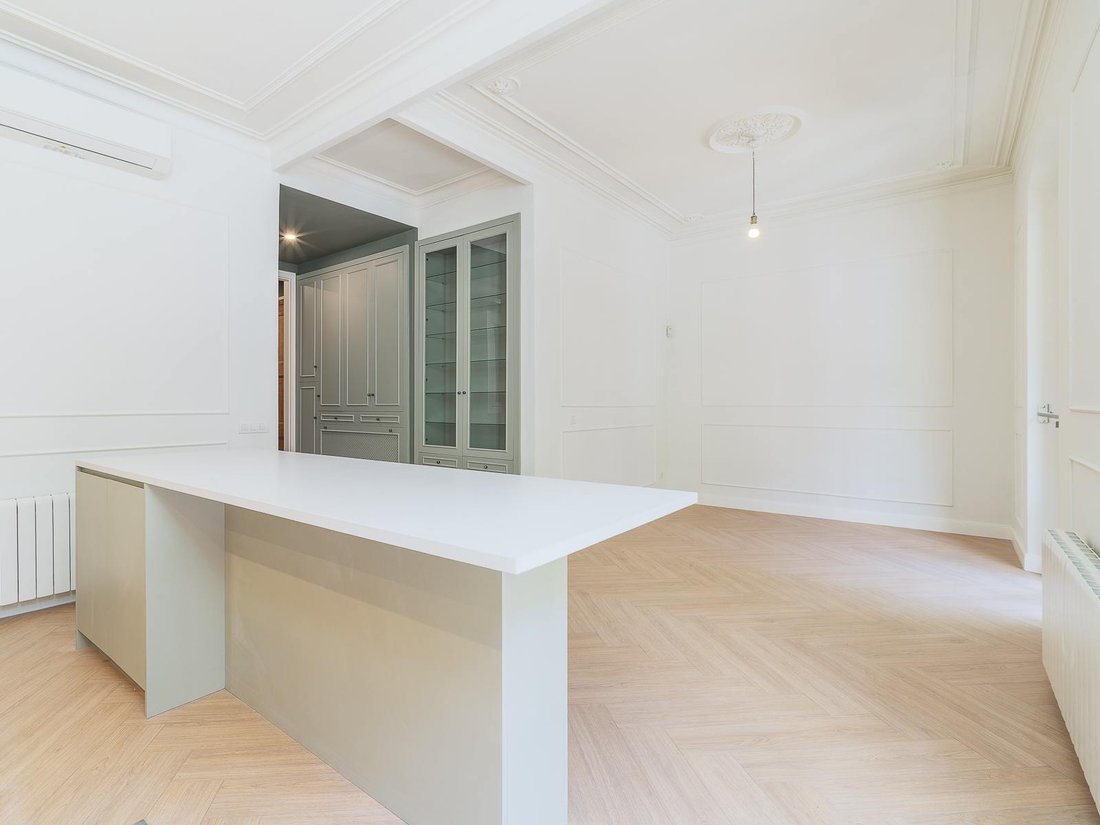 Apartment in Eixample, Barcelona, Spain 4 - 17730699