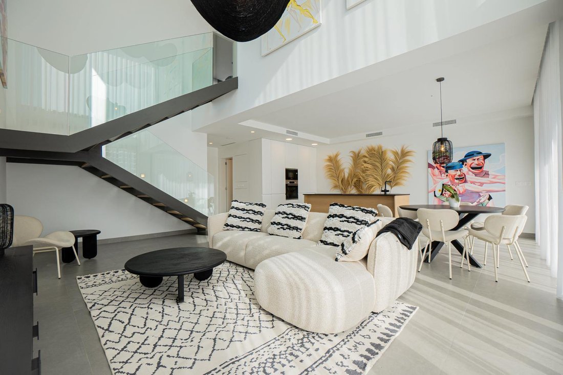 Villa in Finestrat, Valencian Community, Spain 2 - 16989207