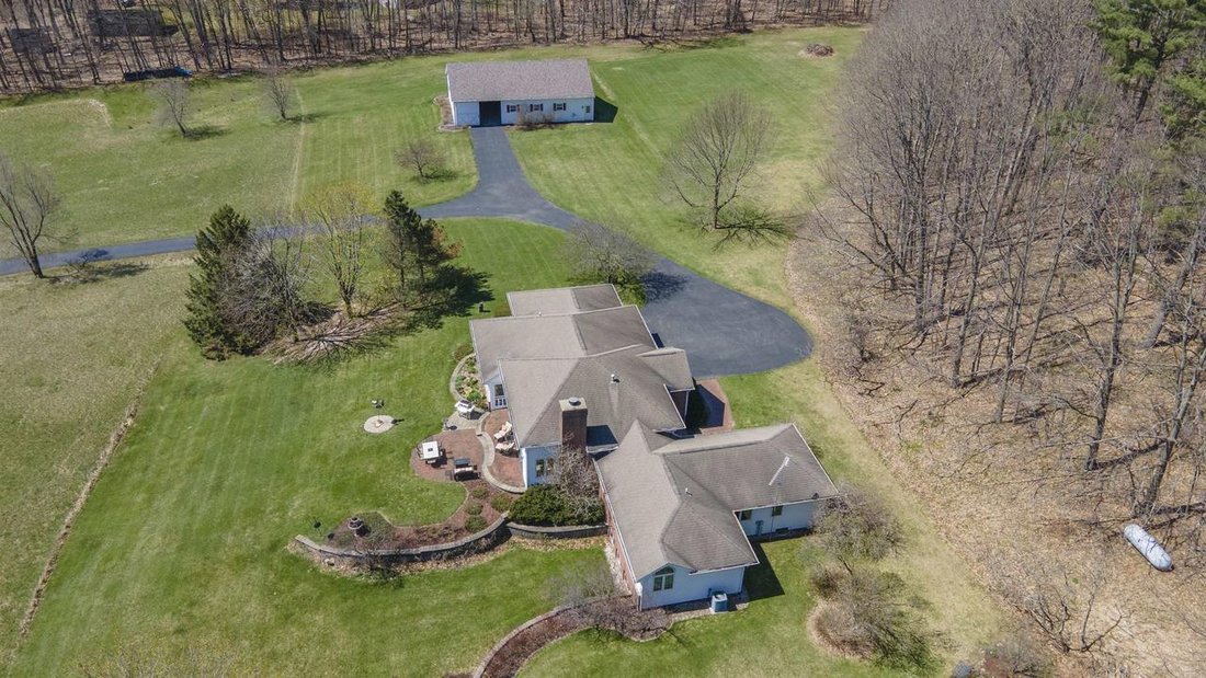 House in New London, Wisconsin, United States 4 - 17795232