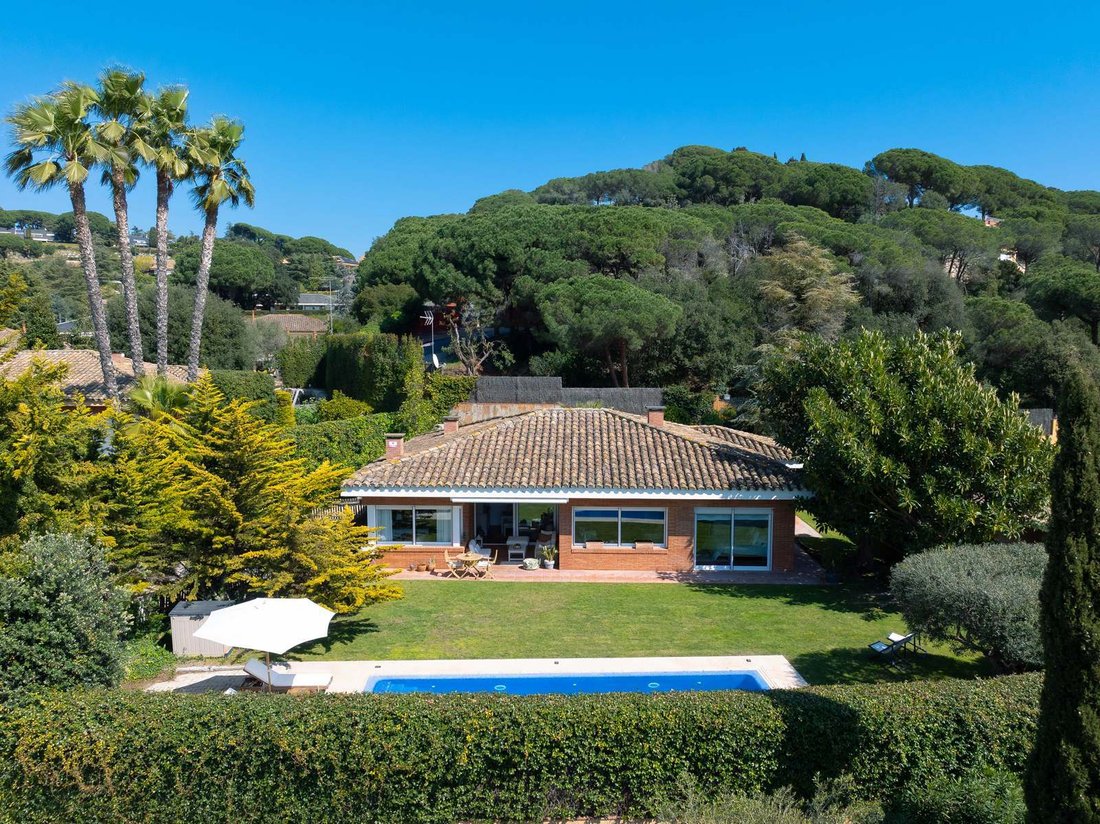 Villa in Sant Vicenc de Montalt, Catalonia, Spain 1 - 17483075
