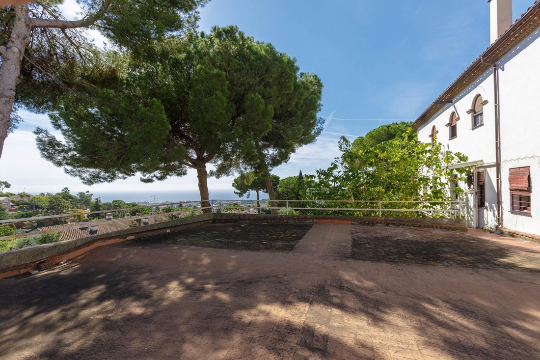 Villa in Premia de Dalt, Catalonia, Spain 3 - 17396334