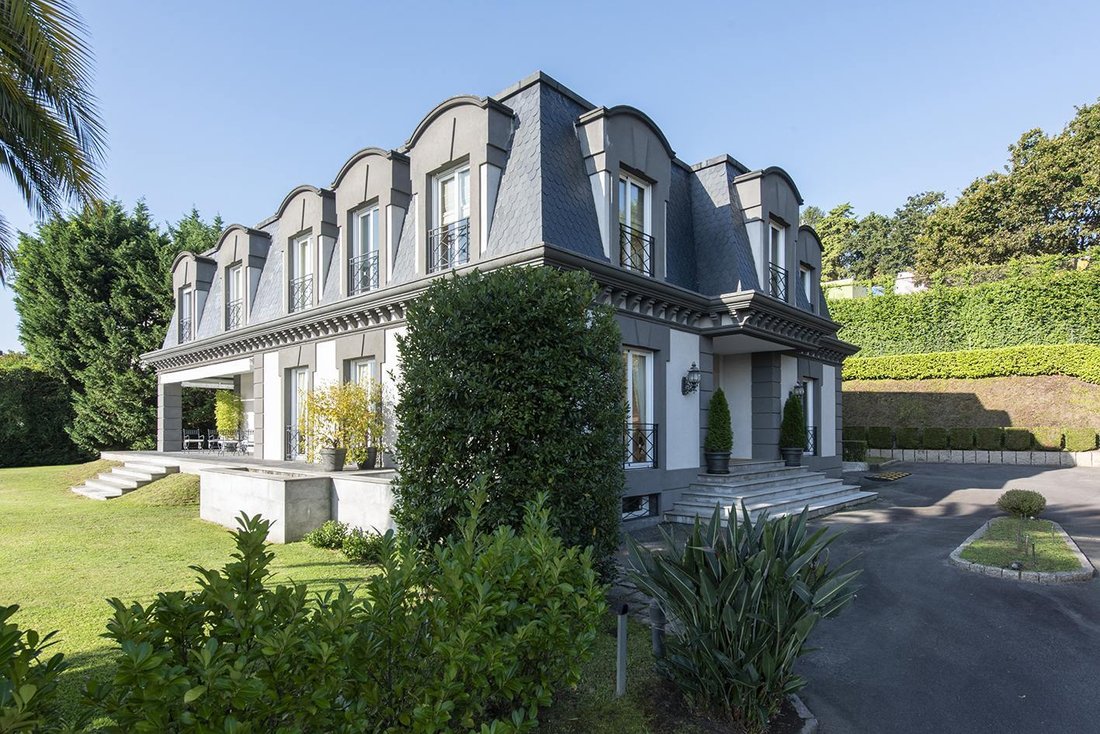 Villa in Poio, Poio, Spain 3 - 16988857