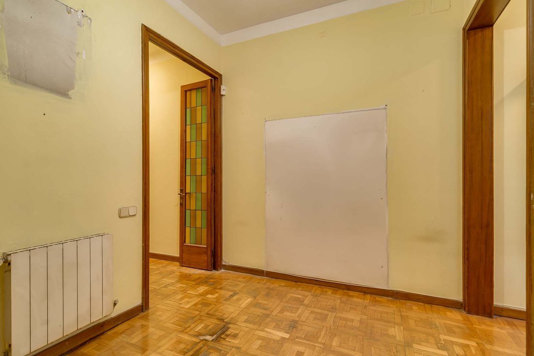 Apartment in Eixample, Barcelona, Spain 5 - 17531414