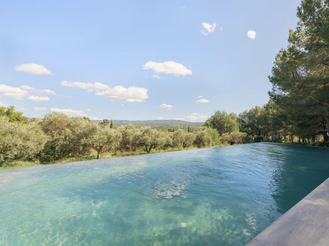 Country House in Zone Rurale Sud, Carpentras, France 1 - 16988163