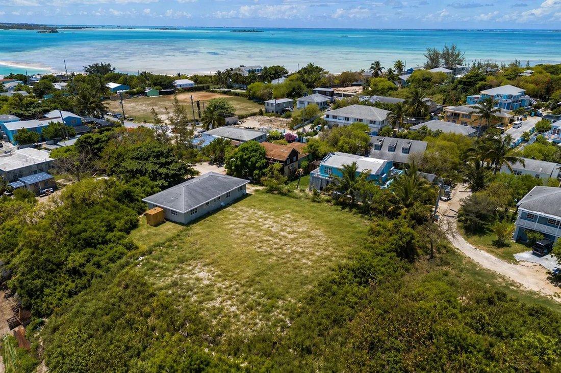 Land in Dunmore Town, Harbour Island, The Bahamas 1 - 16809035