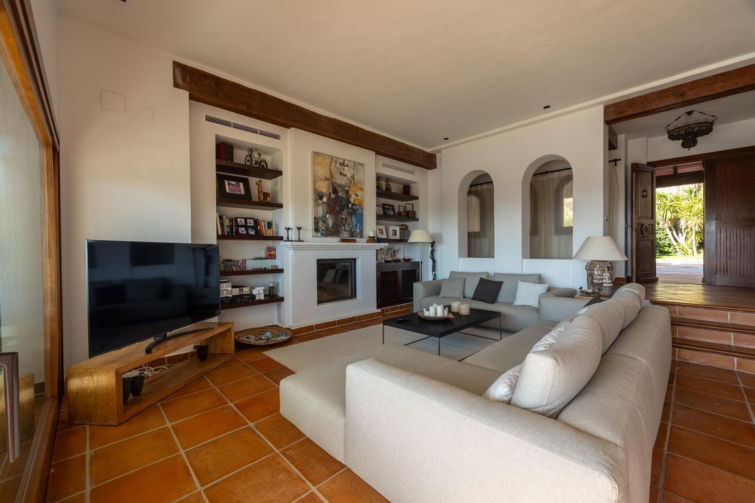 Villa in Finestrat, Valencian Community, Spain 5 - 16988498
