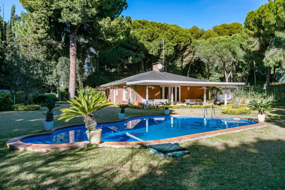 Villa in Sant Andreu de Llavaneres, Catalonia, Spain 2 - 16989098