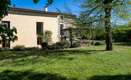 Villa in Escueillens-et-Saint-Just-de-Belengard, Occitania, France 1