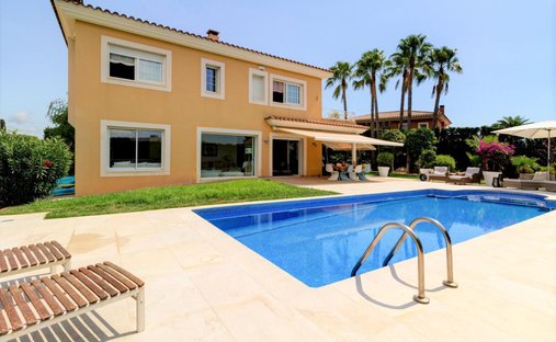 Villa in Tarragona, Catalonia, Spain 1