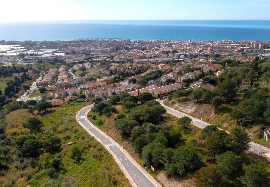 Land in Premia de Dalt, Catalonia, Spain 2 - 17451175