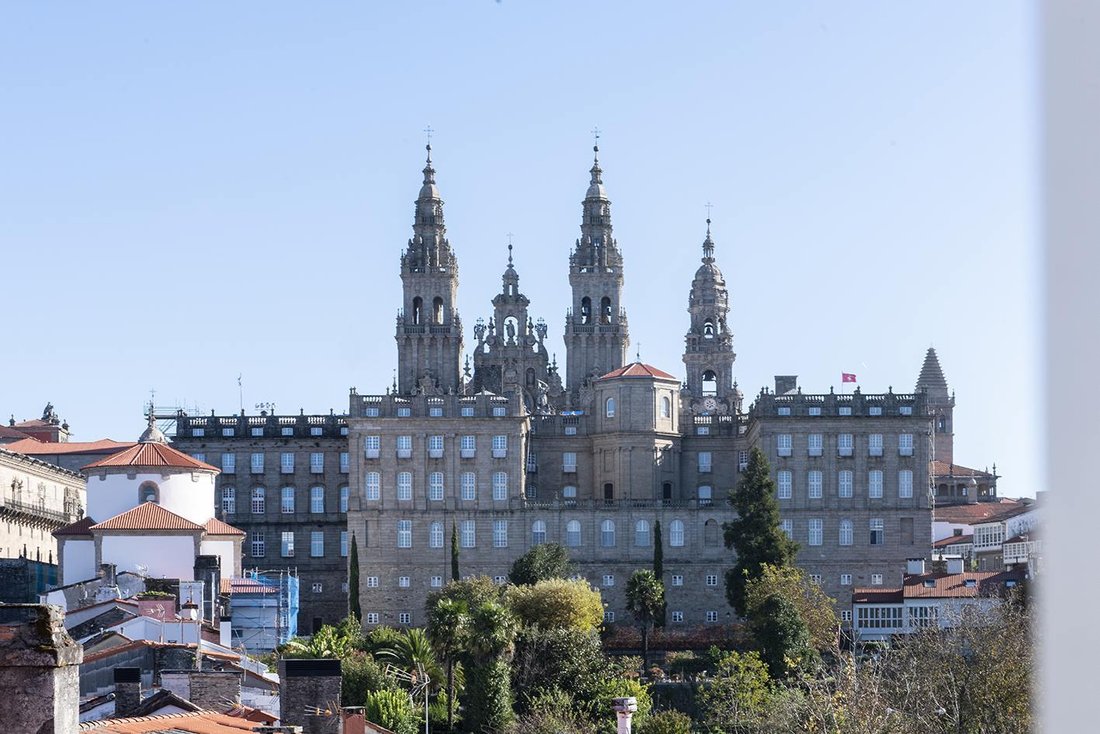 Villa in Santiago de Compostela (District), Santiago de Compostela, Spain 5 - 16988028