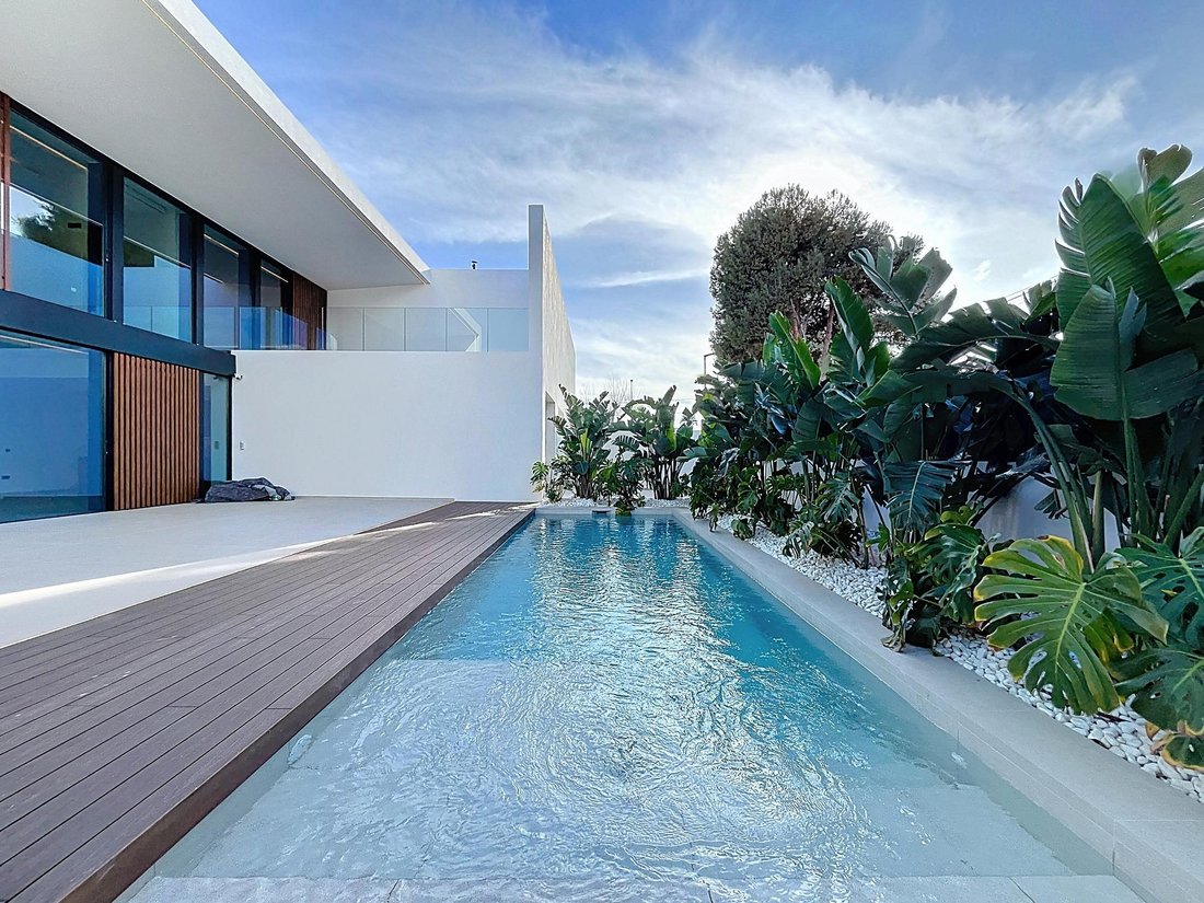 Villa in l'Albir, l'Alfas del Pi, Valencian Community 1 - 16988758
