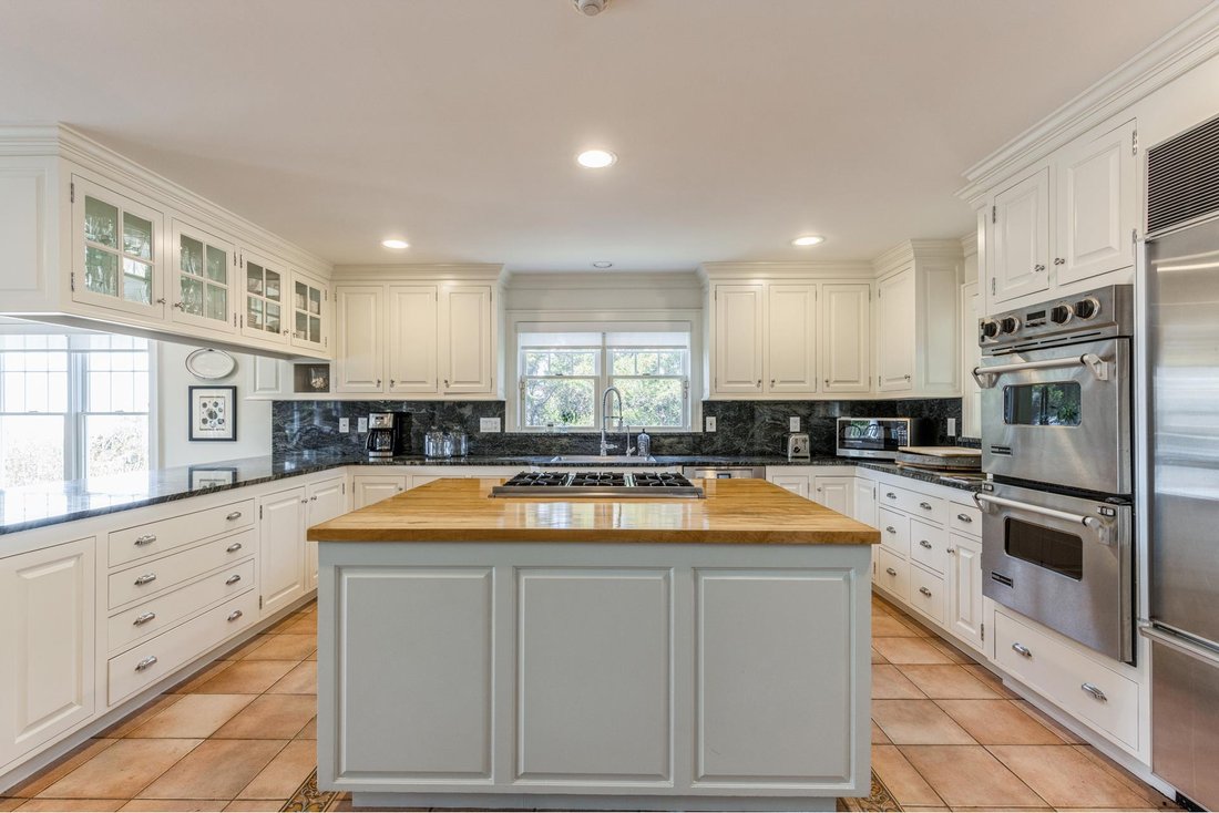 Southampton, New York, United States 4 - 17768517