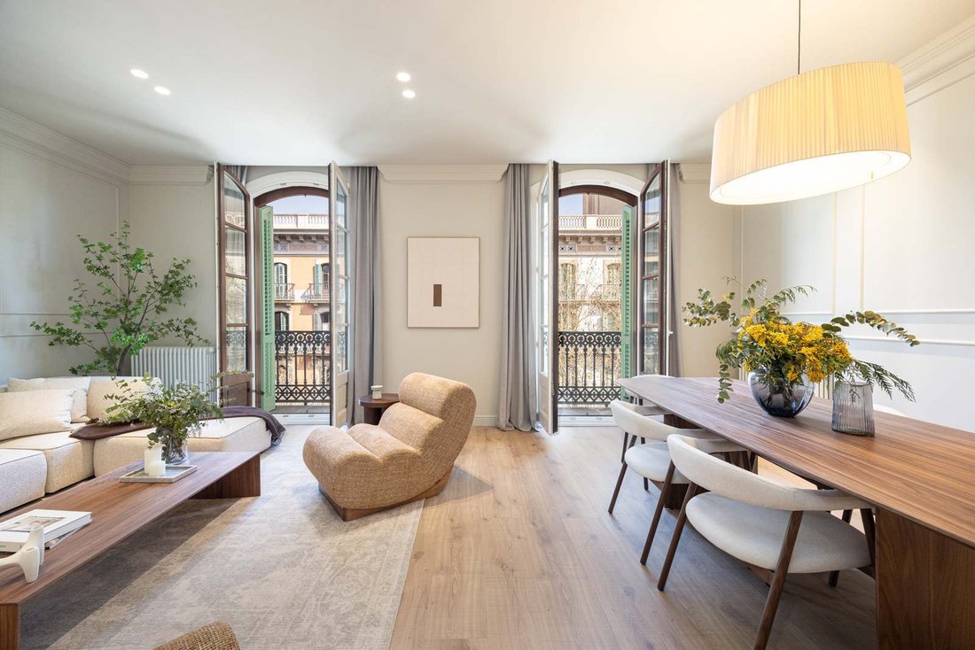 Apartment in Eixample, Barcelona, Spain 2 - 16463711