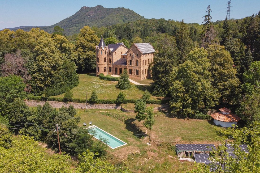 Castle in Sant Hilari Sacalm, Catalonia, Spain 2 - 16989129