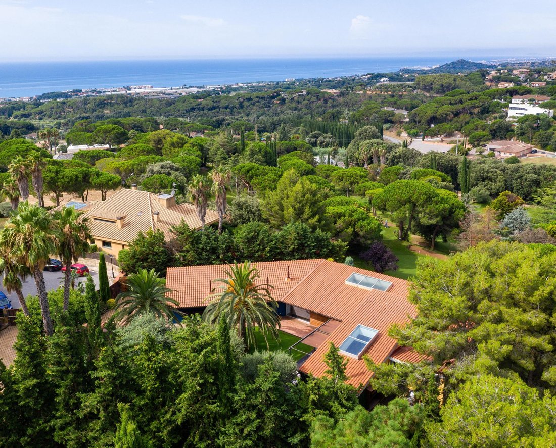 Villa in Sant Vicenc de Montalt, Catalonia, Spain 2 - 16988964