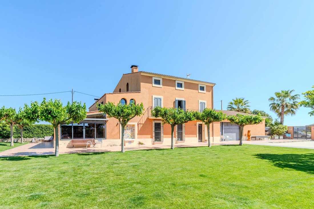 Country House in la Granada, Catalonia, Spain 1 - 16988201