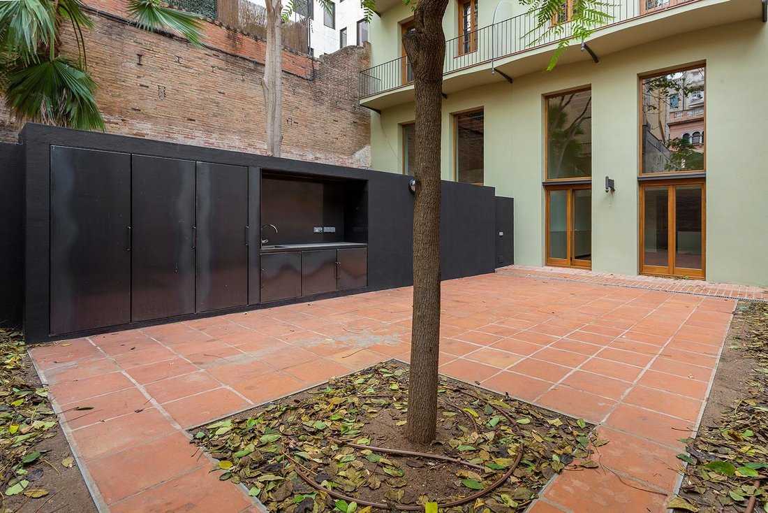 Apartment in Eixample, Barcelona, Spain 4 - 12523819