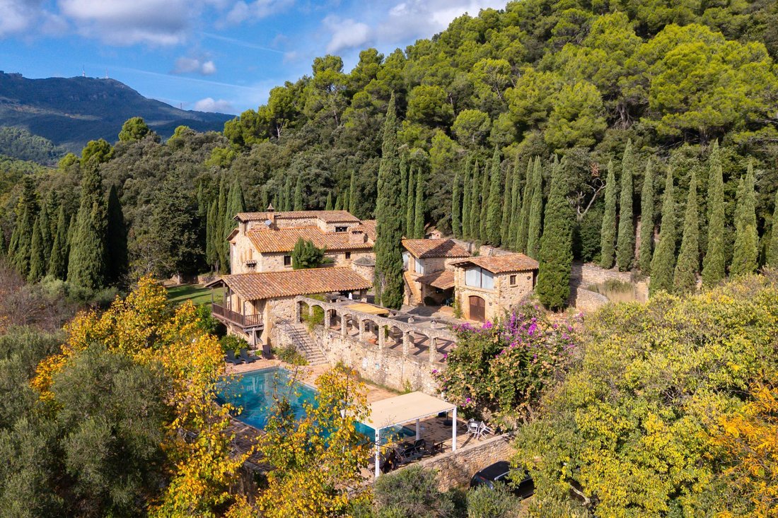 Country House in Canet d'Adri, Catalonia, Spain 2 - 16987791