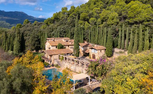 Maisons de campagne à Canet d'Adri, Catalogne, Espagne 1