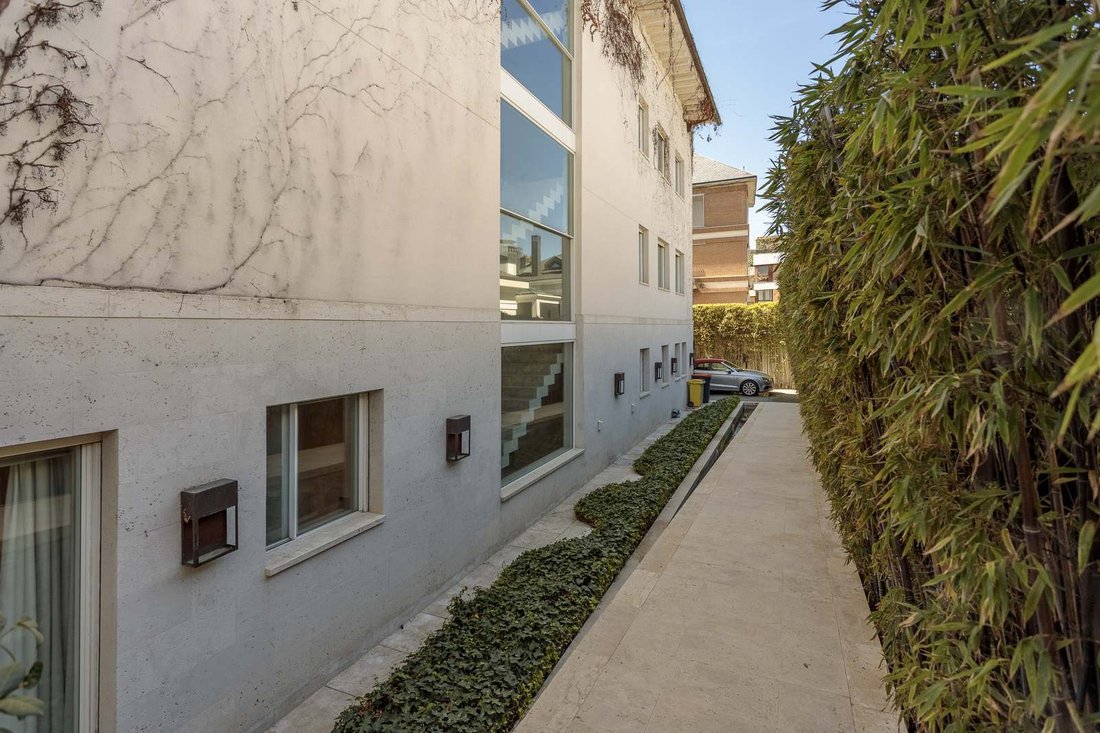 Villa in Moncloa-Aravaca, Madrid, Spain 5 - 17537385