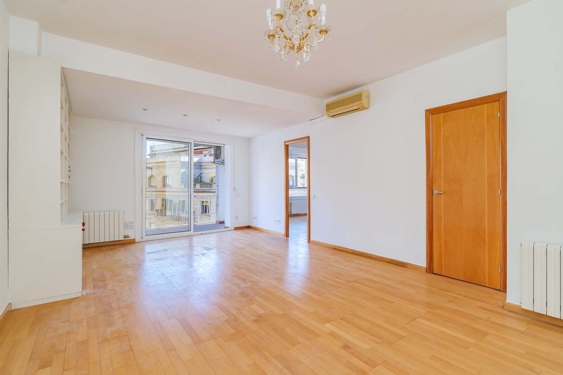 Apartment in Sarrià-Sant Gervasi, Barcelona, Spain 1 - 17549979
