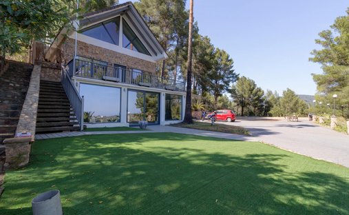 Casa de Campo en Maspujols, Cataluña, España 1