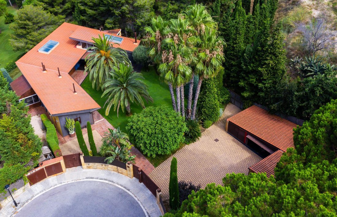 Villa in Sant Vicenc de Montalt, Catalonia, Spain 4 - 16988964